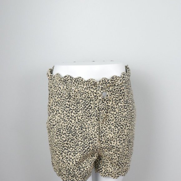NWT Gilli Leopard Print Scalloped Bottom Paperbag Waist Shorts Medium - Picture 10 of 12